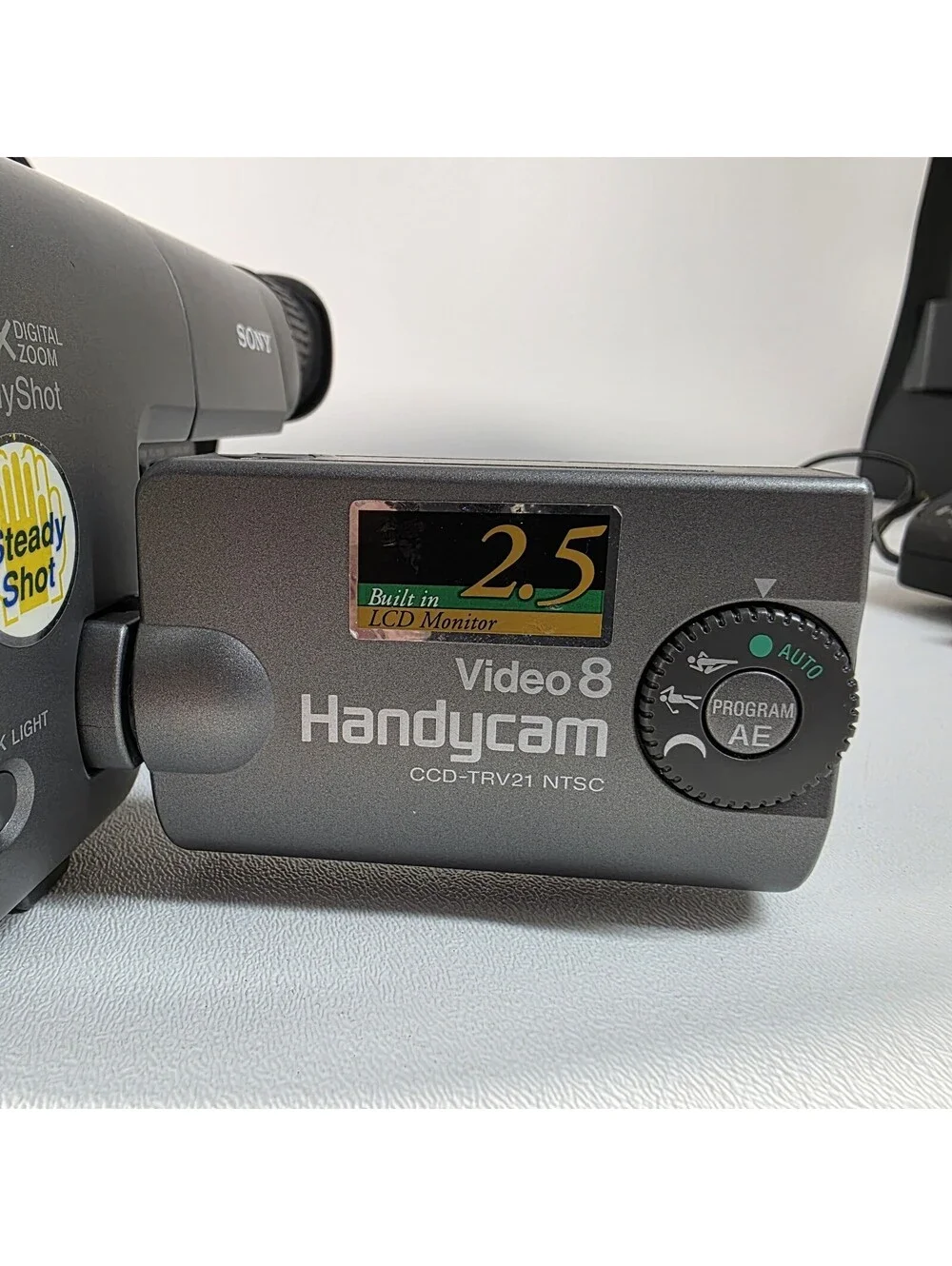 Sony Handycam CCD-TRV21 Video8 8mm Video Camcorder VCR Tape Transfer TESTED READ